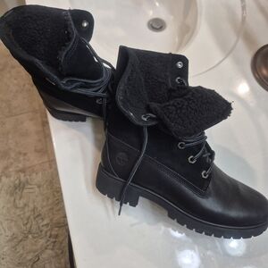 Timberland Black Combat Moto Boots with Lace-Up Design😁